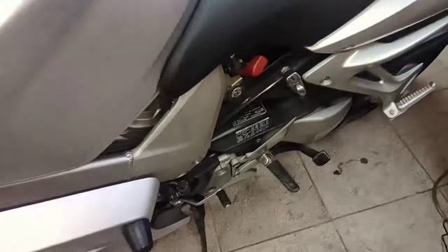 Номер рамы (VIN) и двигателя мотоцикл Honda VFR800 (2002г) смотреть онлайн