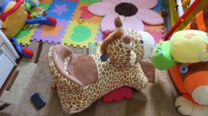 VLOG Начинаем переезжать. Алиса первый раз на детской площадке