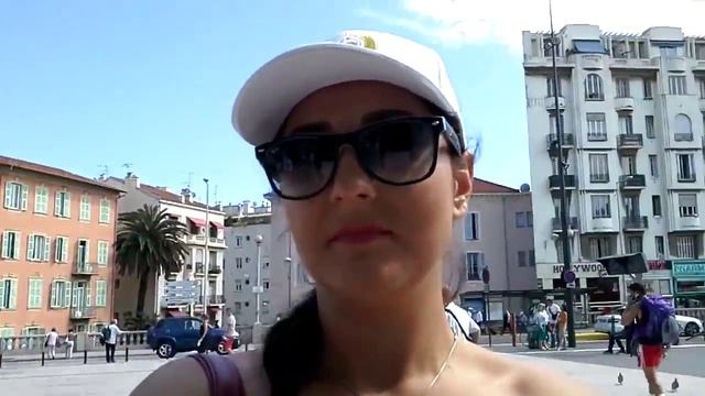 Прогулка по Нице, дом с одной стеной есть не только в Одессе смотреть онлайн