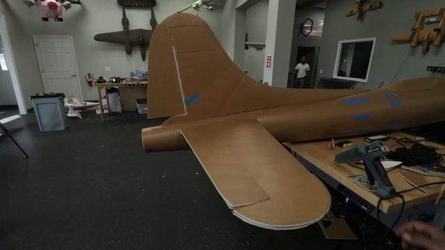 Giant 12 Foot B-17 Flying Fortress is UNREAL! смотреть онлайн