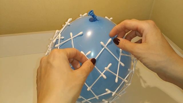 Шар из ватных палочек смотреть онлайн