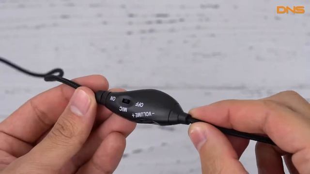 Распаковка GENIUS HS-04SU / Unboxing GENIUS HS-04SU смотреть онлайн