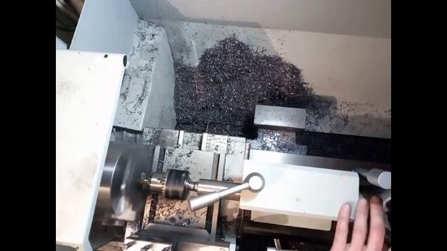 Прямоугольный кусок листа в токарном MML 2870 смотреть онлайн