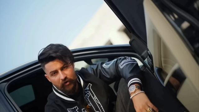 2 number de dhan te aish karde, pind bhotiya nu shaak black krde, black karda Song Dhillon preet смотреть онлайн