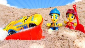 Видео для малышей - Песочница. Машинки и трасса в песочнице!
