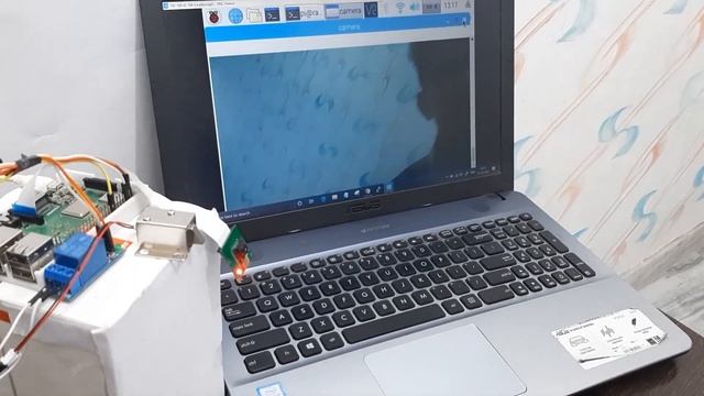 Face Recognition Door Lock System using Raspberry Pi смотреть онлайн