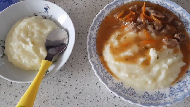 Как помыть расчески. Прогулка,блинчики на завтрак. смотреть онлайн