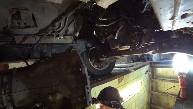 Замена заднего сальника коленчатого вала - на 2UZ-FE — Toyota Land Cruiser 100 Часть 4... смотреть онлайн