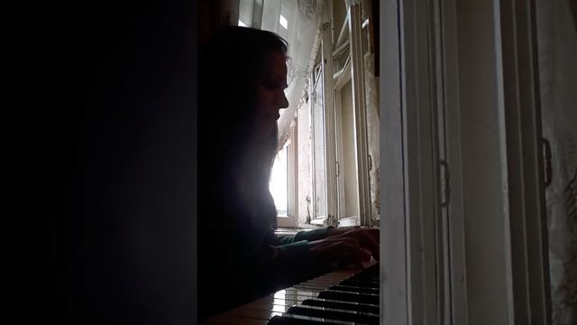 пробую играть на пианино, ну и заодно пою ))) смотреть онлайн