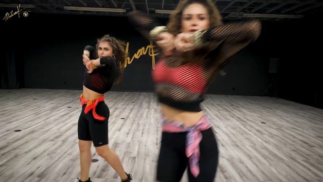 She Move It Like - Badshah (Dance Video) Choreography | MihranTV (@MIHRANKSTUDIOS) смотреть онлайн