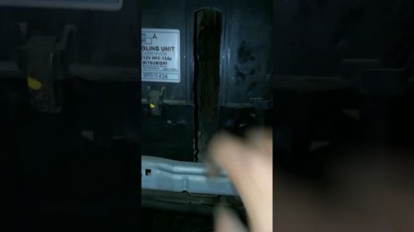 Врезка салонного фильтра Mitsubishi Carisma