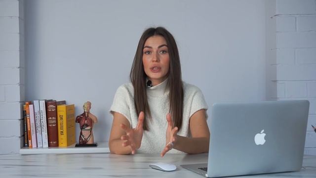 Самые вредные продукты для здоровья женщины / Негативное влияние на организм продуктов питания смотреть онлайн