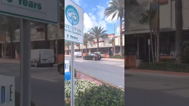 Surfside Miami Florida/ прогулка по Серфсайд в Майами смотреть онлайн