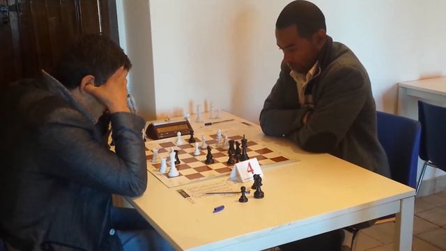 GM Karen Movsziszian (ARM) vs GM K. Solomon (SthA) смотреть онлайн