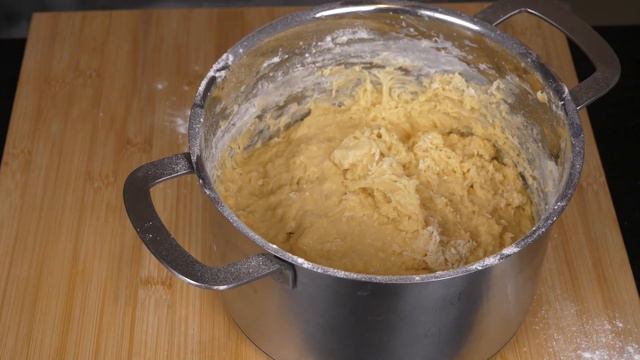 🥐 Kifli ❗ stuffed with milk jam raspberry jam and peaches смотреть онлайн