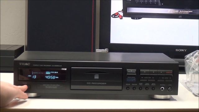 TEAC CD Recorder Device Easy Dubbing And Recorder Via Optical Or Analog CD-RW890 Product Demo