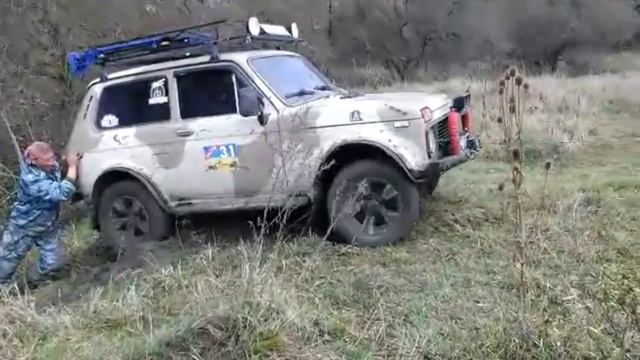 Off-road - 51 Нарезки с телефонов 4ч. [L200, Patrol, Fortuner, УАЗ-469, НИВА, Largo, Asia, Terrano] смотреть онлайн