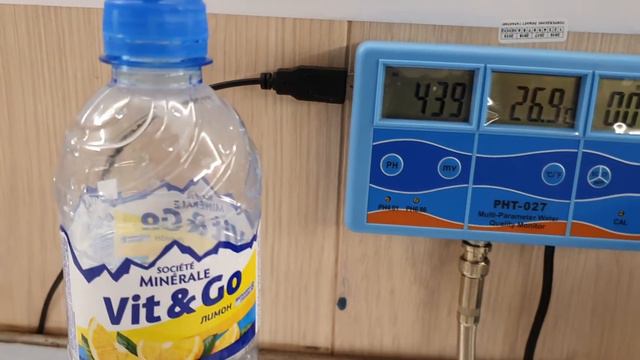 Вода жизни-Вы будите удивлены тому что пьем!!! Всем надо видеть что мы пьем! Сравниваем воду. смотреть онлайн