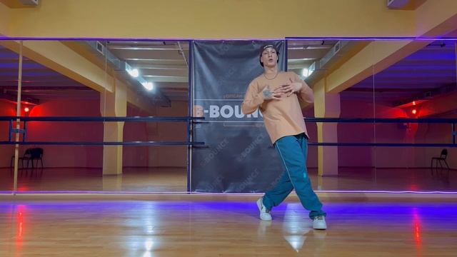 Брейк данс обучение: TOPROCK / CROSS STEP BASIC