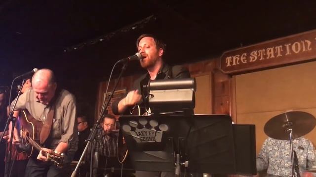 Dan Auerbach & Duane Eddy ~ King of a One Horse Town ~ Station Inn, Nashville, TN ~ 5/31/2017 смотреть онлайн