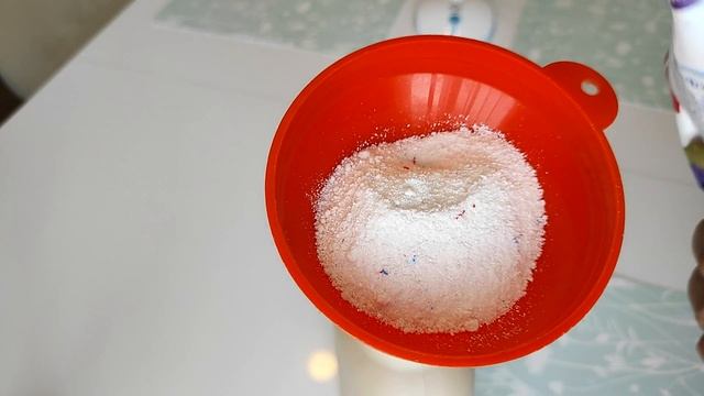 ИДЕЯ БЕЗ ЗАТРАТ ДЛЯ ХРАНЕНИЯ СТИРАЛЬНОГО ПОРОШКА. Копеечные емкости, которые есть в каждом доме смотреть онлайн