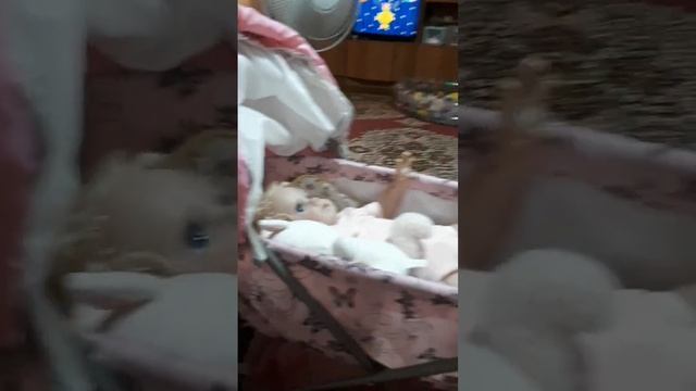 влог, пробуждение Амелии после дневного сна смотреть онлайн