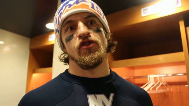 NY Islanders Michael Grabner talks with Russ Cohen post Stadium Series game at Yankee Stadium смотреть онлайн