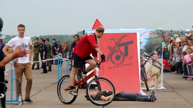 Велотрюки в Перми на Крыльях Пармы 6 смотреть онлайн