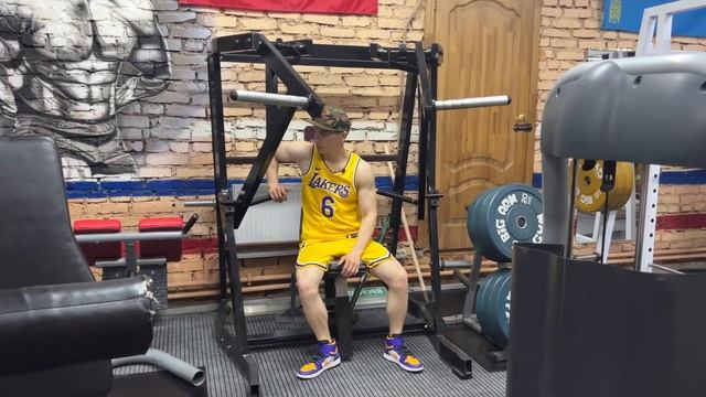 САМЫЙ ДЕШЕВЫЙ тренажерный зал Мурманска смотреть онлайн