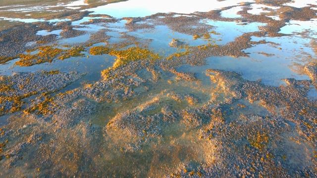Carleton-sur-mer en Gaspésie, de magnifique vue aérienne de Drone en 4k . смотреть онлайн