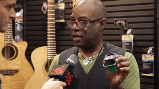 Guitar Center New from NAMM - Luna Heart Song Series and USB Output Component смотреть онлайн