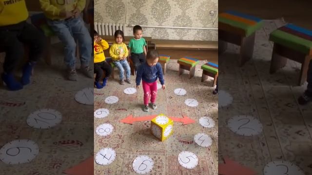 Сағат. Қызықты оқу қызметі. Часы. Интересное занятие в детском саду. Watch. Interesting activity смотреть онлайн