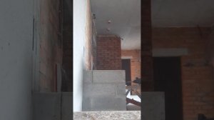 Аккуратный демонтаж стены из шлакоблоков