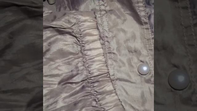 Водонепроницаемая одежда. Дождевик женский «Savoir». Цвет – кофе с молоком. Цена 800 рублей. смотреть онлайн