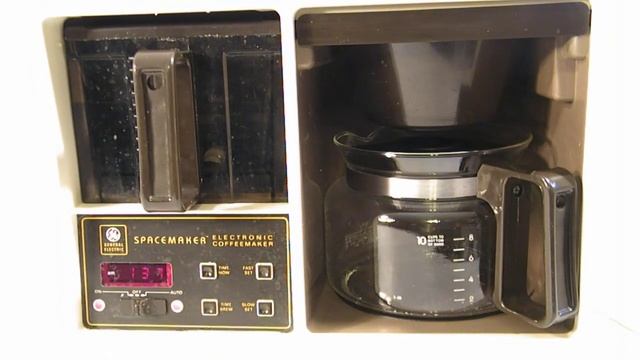 VINTAGE GE / BLACK & DECKER 10-CUP SPACEMAKER COFFEE MAKER with AUTO BREW смотреть онлайн