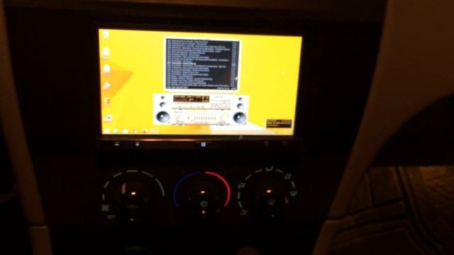 Intel NUC DN2820FYKH Car install - App Radio 3 - Leap motion controller смотреть онлайн