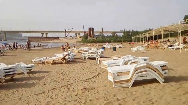 На волгоградском пляже.