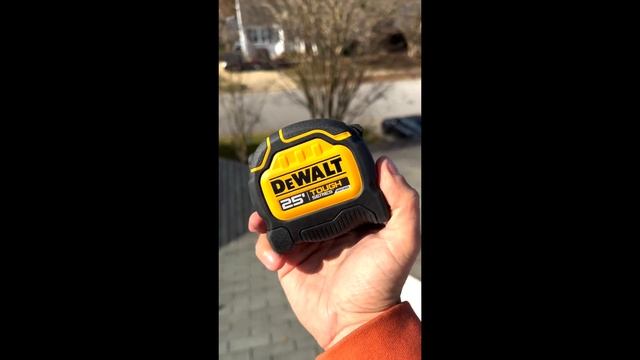 Самая прочная рулетка: Milwaukee STUD vs DEWALT TOUGH смотреть онлайн