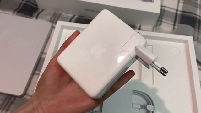 Купили MacBook ? Распаковка MacBook Pro 16” M1 *Silver* ? UNBOXING смотреть онлайн
