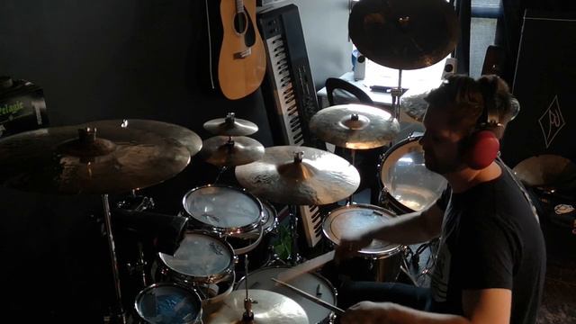 Tomorrow's Outlook - Immune (Lethal Cover feat. Todd Michael Hall) смотреть онлайн