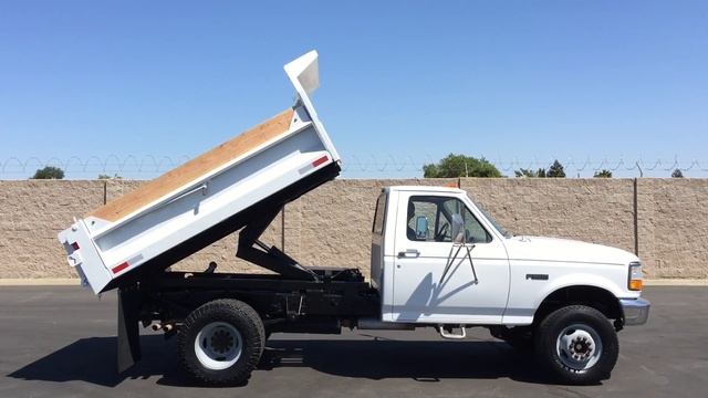 1995 Ford F-Super Duty 3 Yard Dump Truck смотреть онлайн
