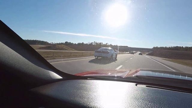 2019 Mustang GT vs Boss 302 Mustang ; 2012 Boss 302 vs 2019 Mustang Ecoboost смотреть онлайн