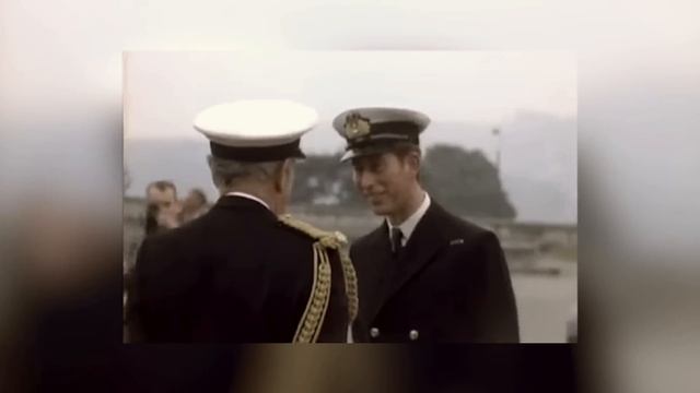 La PATÉTICA EXPERIENCIA del Rey CARLOS III en la MILICIA смотреть онлайн