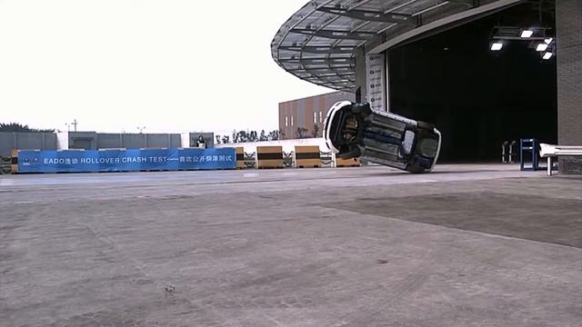 Thử nghiệm Changan EADO смотреть онлайн