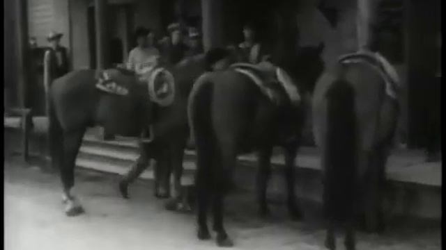 THE RESTLESS GUN S1E1 DUEL AT LOCKWOOD Vic Morrow, Frank Gorshin смотреть онлайн