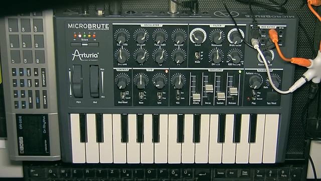 MicroBrute patches by LIQUID LIMBS #02 смотреть онлайн