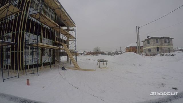 Продолжаем монтаж обрешётки, под отделку имитацией бруса. смотреть онлайн