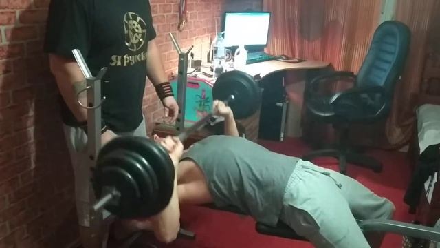 Жим лёжа 70 кг, в 15 лет смотреть онлайн