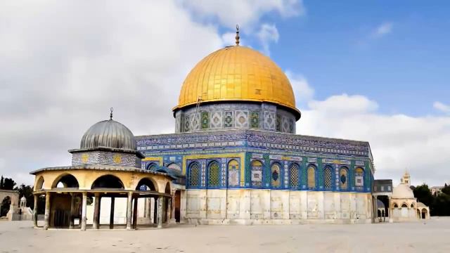 Ан-Ниса́ (араб. النسآء — Женщины) — четвёртая сура Корана. смотреть онлайн