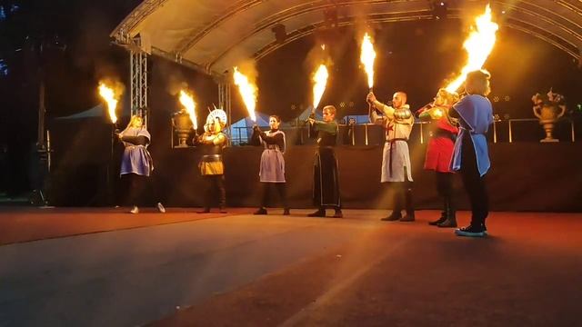 Майский граф Рига огненное шоу, firetheater MAIJA GRĀFA SVĒTKI 2023 COUNT OF MAY 2023 FEST · смотреть онлайн